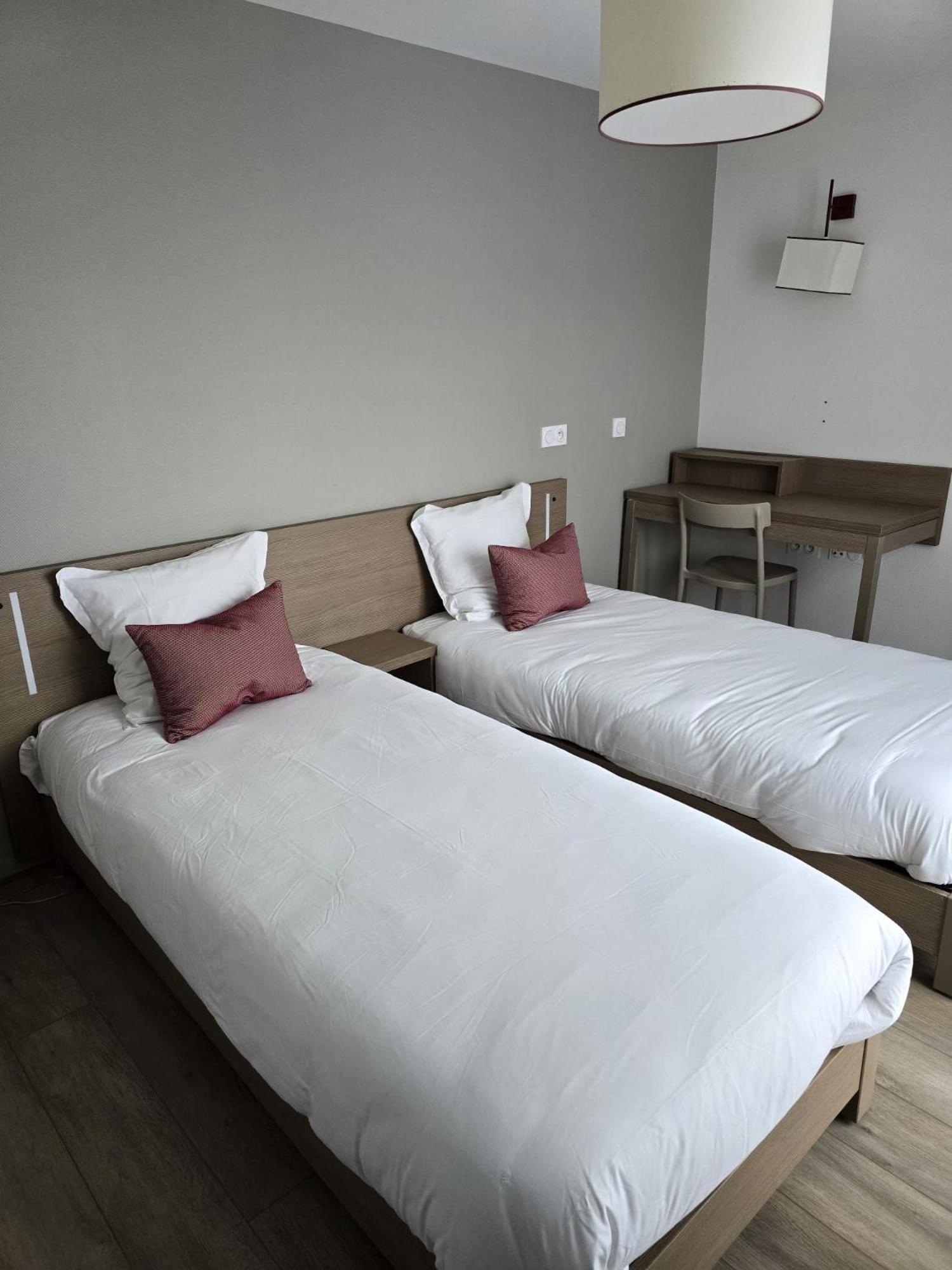Terres De France - Appart'Hotel Quimper Bretagne エクステリア 写真