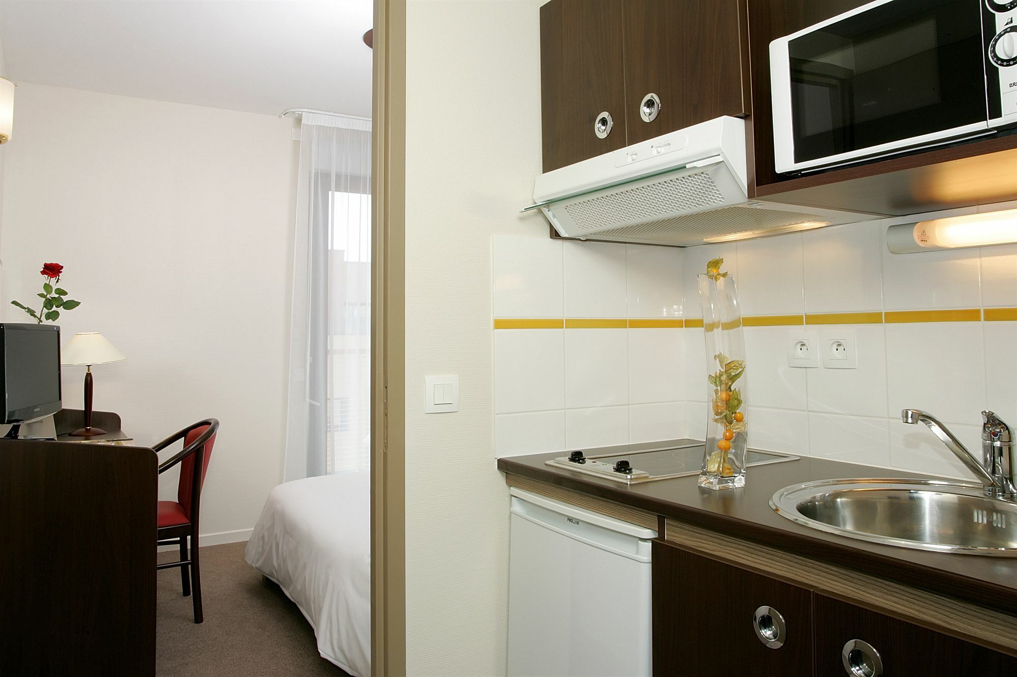 Terres De France - Appart'Hotel Quimper Bretagne エクステリア 写真